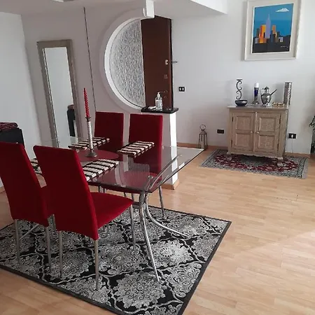 Corte Lambruschini With Free Covered Parking Appartement Gênes
