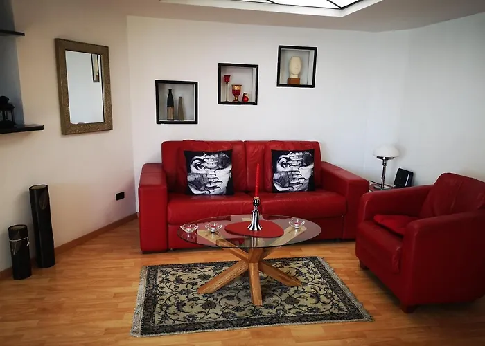 Corte Lambruschini With Free Covered Parking Appartement