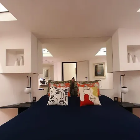 Corte Lambruschini With Free Covered Parking Apartment *