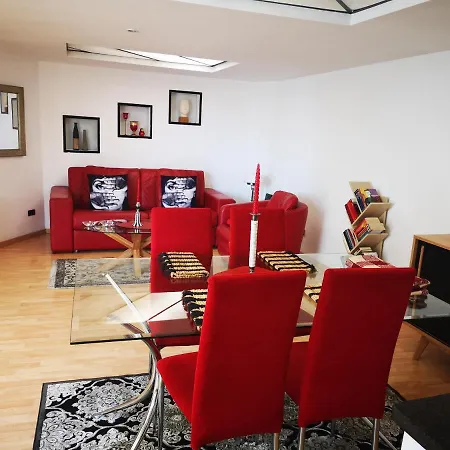 Corte Lambruschini With Free Covered Parking Appartement *